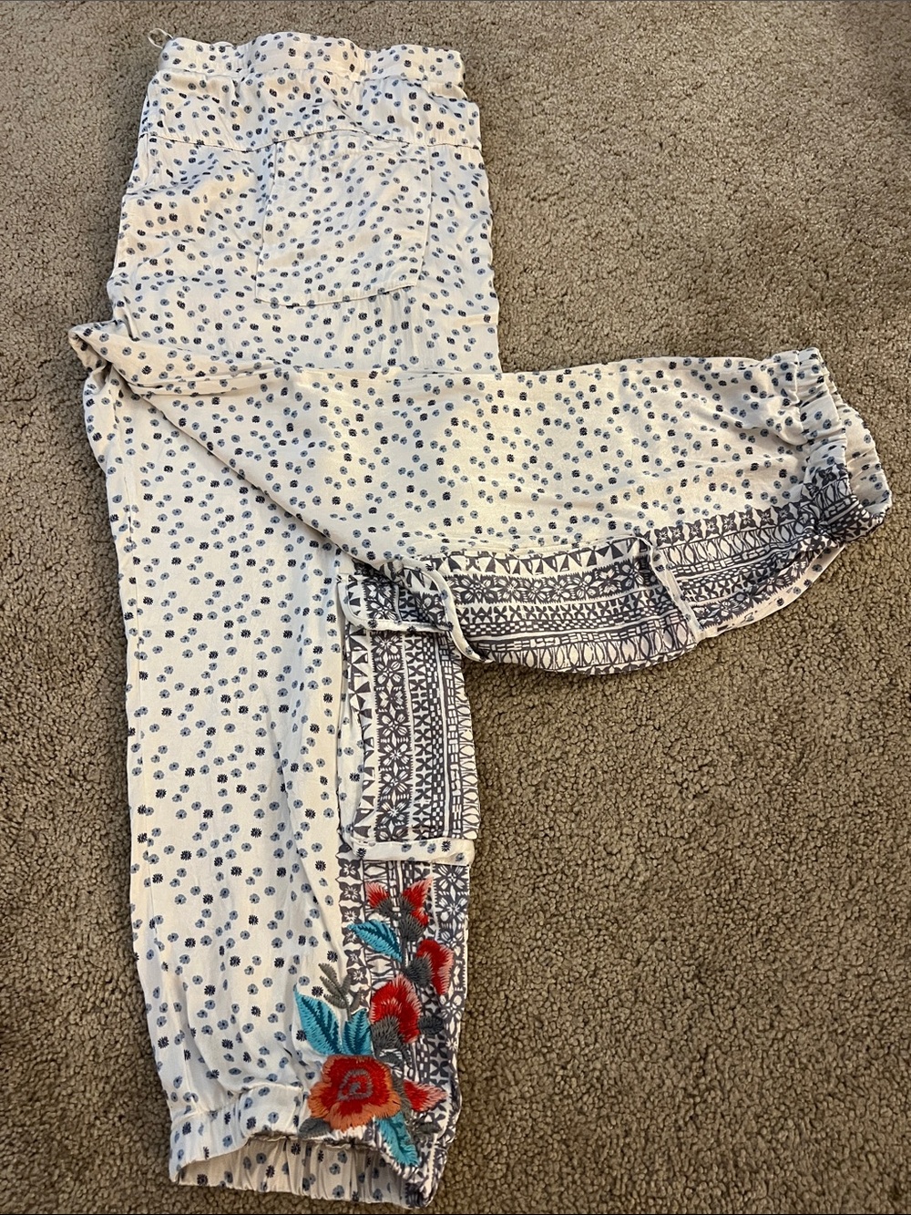 Johnny Was Mazey Satin Embroidered Cargo Jogger Pants Size XL - Picture 2 of 16